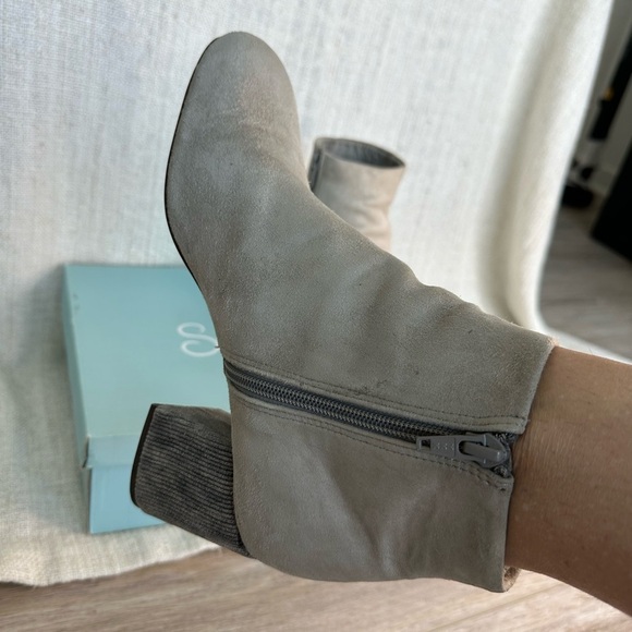 Seychelles Women's Ankle Boots Taupe - Picture 3 of 14